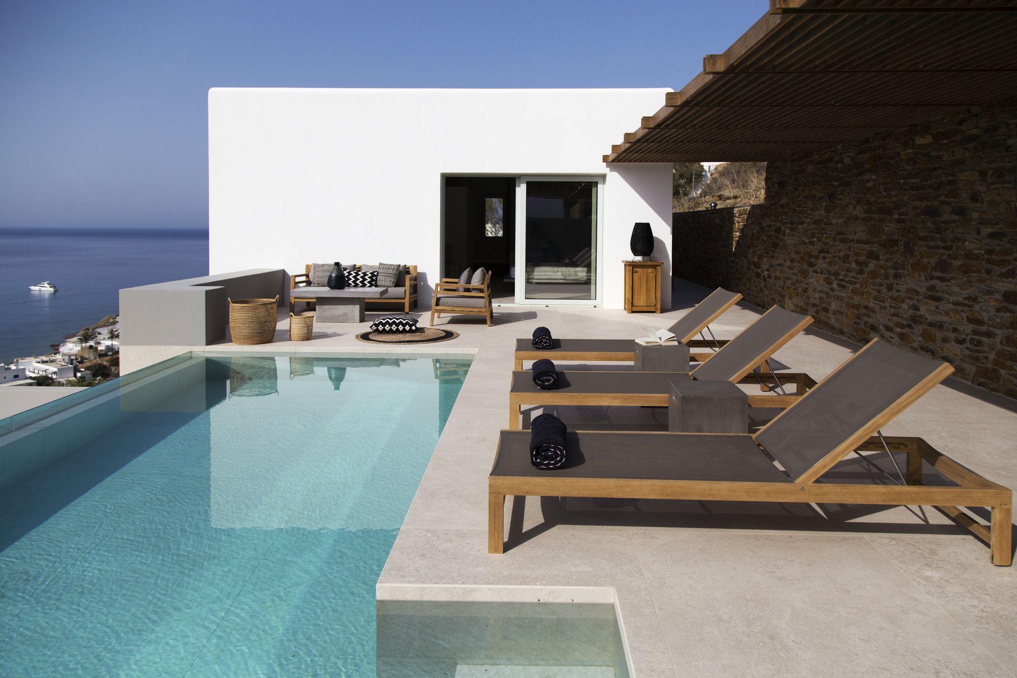 Hide Out Suites Mylopotas Luaran gambar